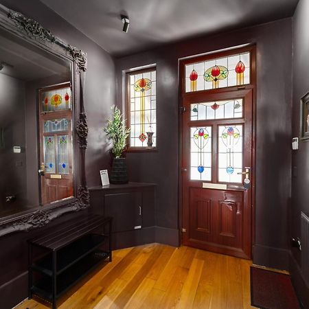 City Retreat, Spacious 4 Bed House, Games Room, Parking, Hot Tub & Bbq 카디프 외부 사진