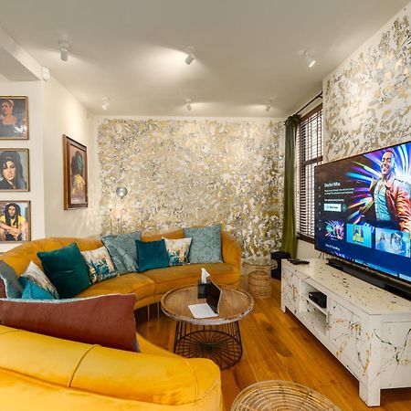 City Retreat, Spacious 4 Bed House, Games Room, Parking, Hot Tub & Bbq 카디프 외부 사진