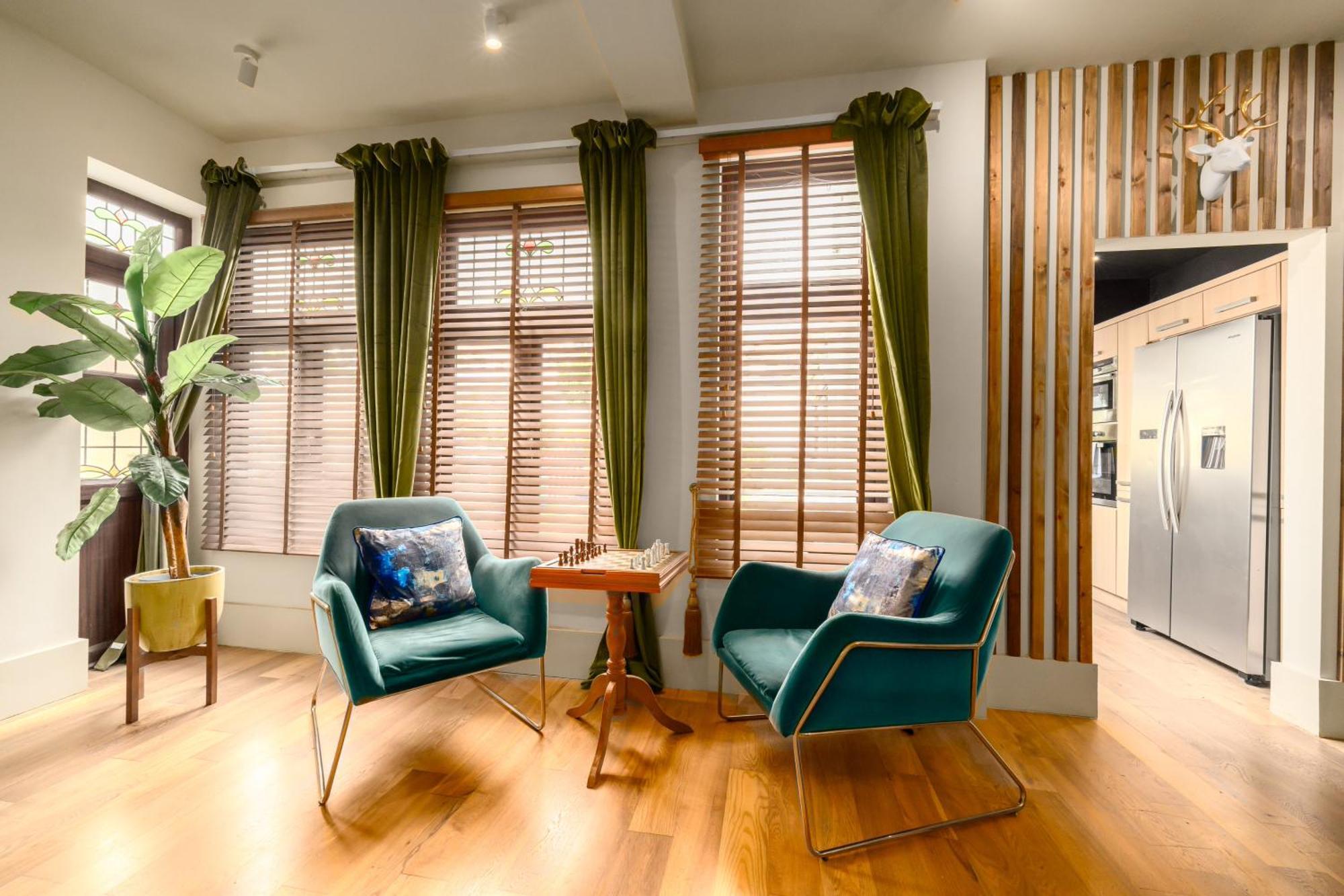 City Retreat, Spacious 4 Bed House, Games Room, Parking, Hot Tub & Bbq 카디프 외부 사진