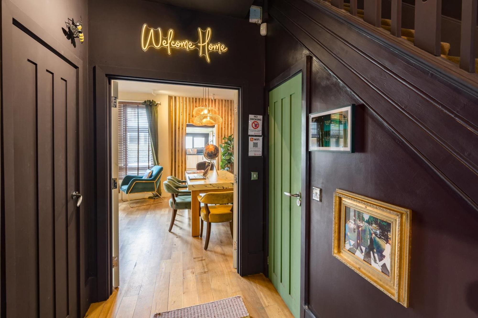 City Retreat, Spacious 4 Bed House, Games Room, Parking, Hot Tub & Bbq 카디프 외부 사진