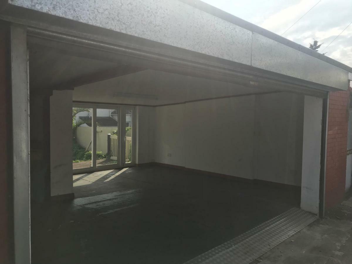 City Retreat, Spacious 4 Bed House, Games Room, Parking, Hot Tub & Bbq 카디프 외부 사진